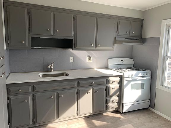3rd image of 3158 John F Kennedy Blvd #2