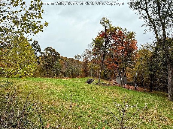 5th image of 15374 Redmond Ridge Rd