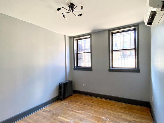 4th image of 68 Clifton Pl #11