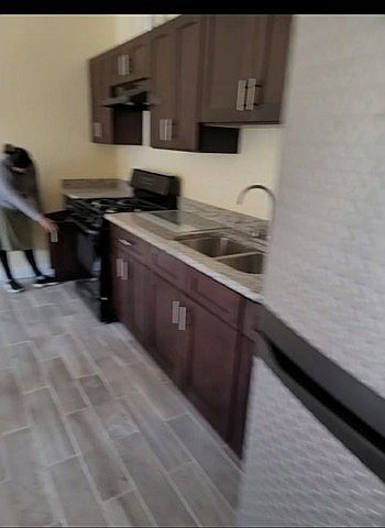 2nd image of 2735 W Devon Ave #208