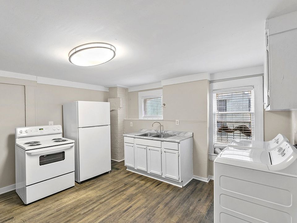 1st image of 1420 13th Ave S #1
