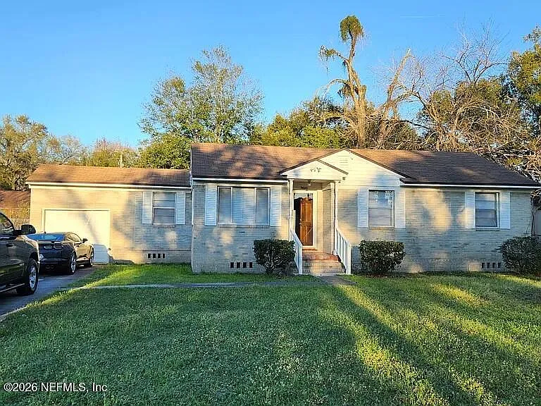 7927 Reid Ave