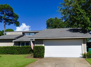 1111 Quail Cir, Destin, FL 32541