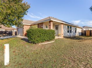 1112 Day Dream Dr, Fort Worth, TX 76114