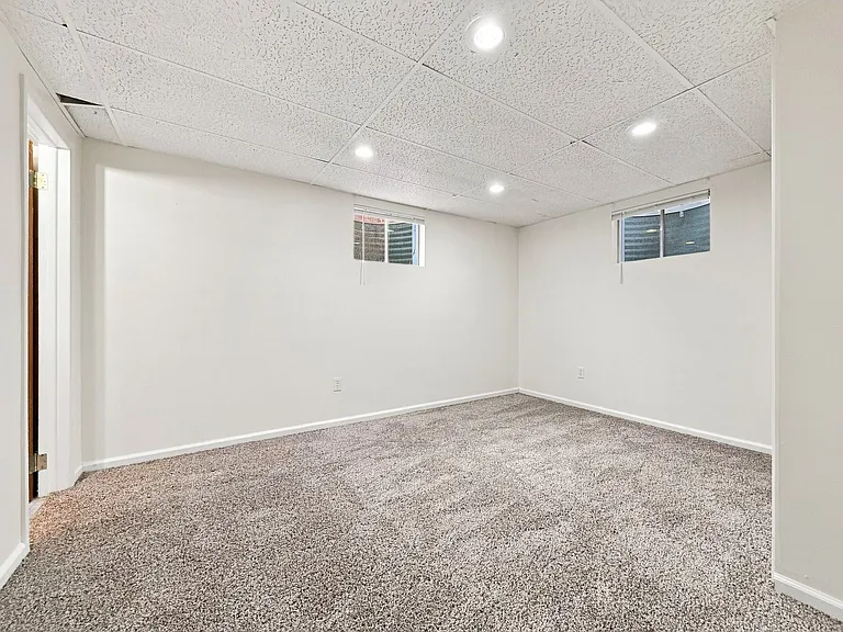 10841 W 68th Pl — Photo 17