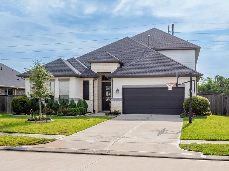 1939 Shallow Canyon Ln — Photo 1