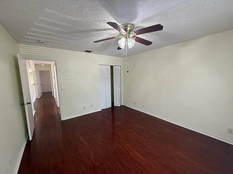 6711 Green Island Cir — Photo 20