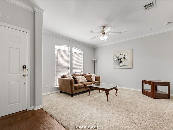 3rd image of 305 Holleman Dr E APT 406