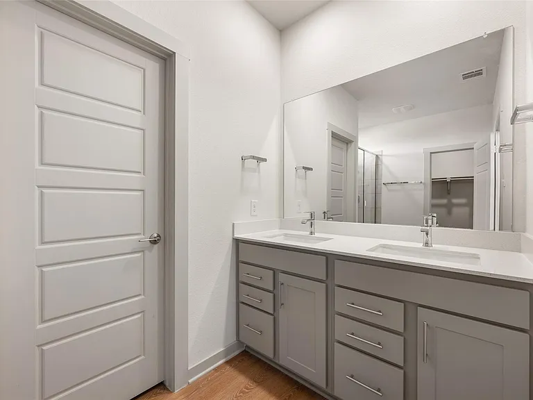 336 Fairfax Ave — Photo 19