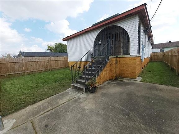 3rd image of 5426 N Derbigny St