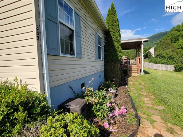 333 Rich Mountain Road, Zionville, NC 28698