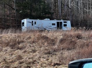 2827 Divide Rd, Mountain City, TN 37683