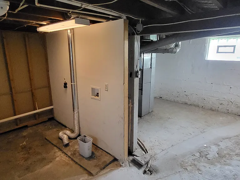 159 E Acton Ave — Photo 15