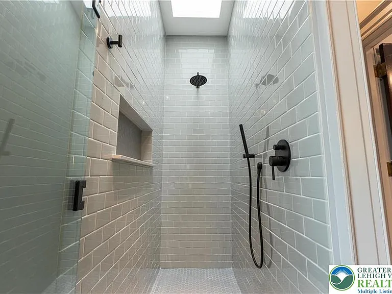214 Spring Garden St #2B — Photo 25