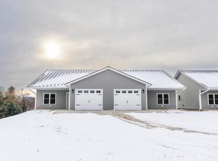 711 Salsbery Cir, Hillsboro, WI 54634