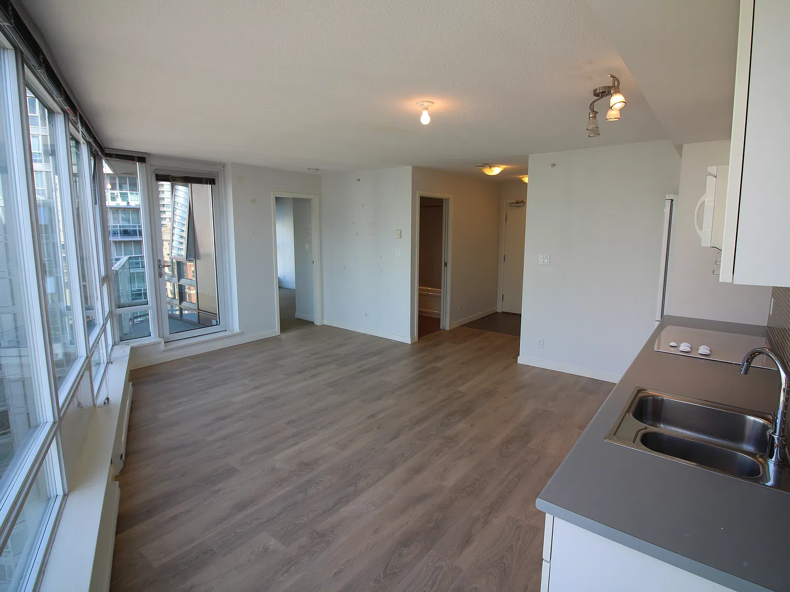 233 Robson Street Vancouver — Photo 4