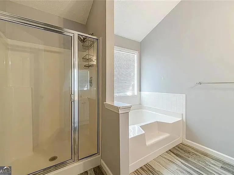 1607 Amhearst Walk Rd — Photo 12