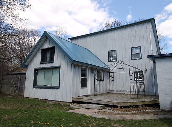 2nd image of 516 Church St