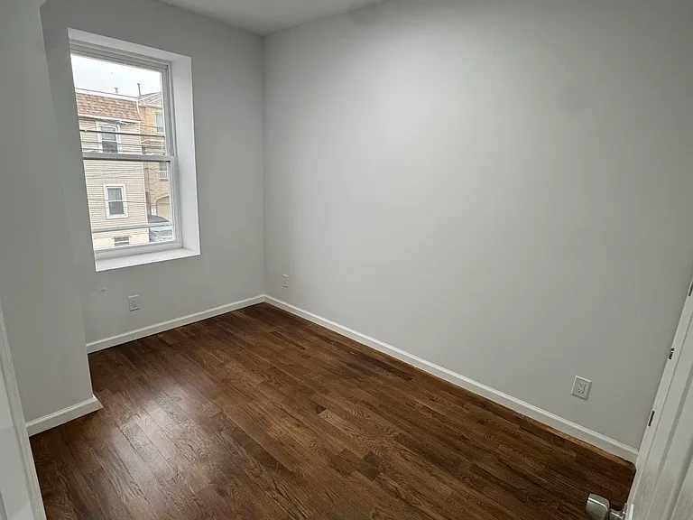 196 Malvern St #3 — Photo 12