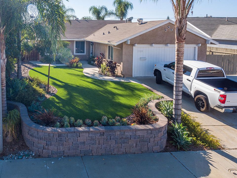 1st image of 11011 Gayola Ln