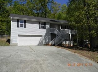 185 Pinehurst Dr, Stockbridge, GA