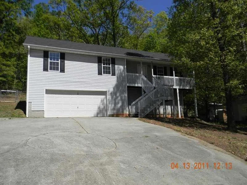 185 Pinehurst Dr photo 1