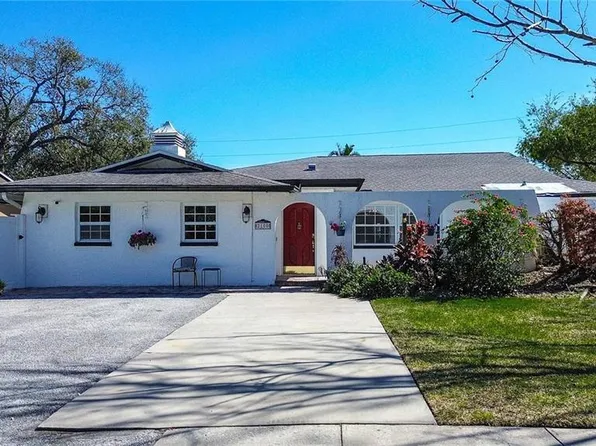 2100 McMullen Rd, Largo, FL 33771