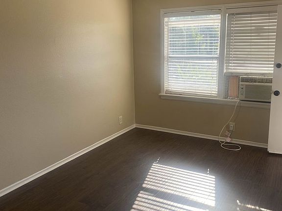 4th image of 7922 Stark Dr #7922D