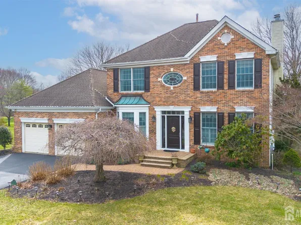 3 Milburne Ln, Robbinsville, NJ 08691