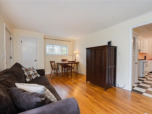 3rd image of 19 Boylston Ave
