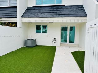 8115 SW 82nd Pl, Miami, FL 33143