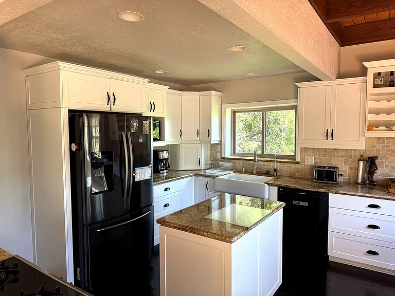 Sandalwood Dr — Photo 6