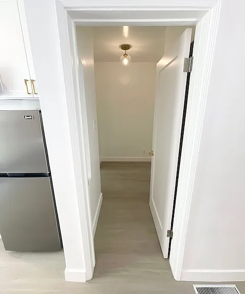 128 S Reeves Dr #6 — Photo 3