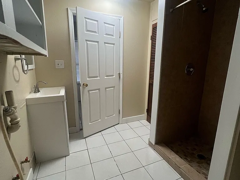 881 Bishop Rd #A — Photo 8