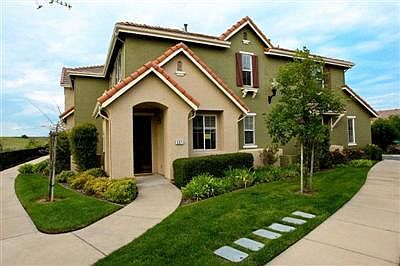 1st image of 501 Esplanade Cir Unit 501