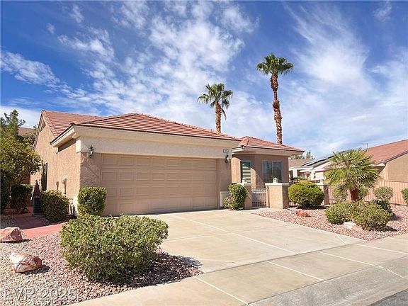 3rd image of 2151 Desert Woods Dr