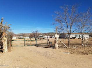 100 W Quail Rd, Paulden, AZ 86334
