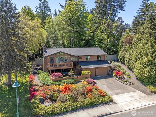 3714 Edwards Drive, Gig Harbor, WA 98335