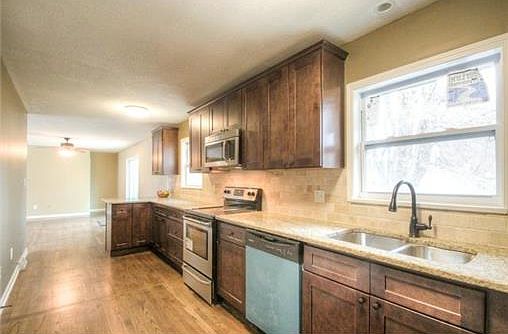 5th image of 10615 W 96th St