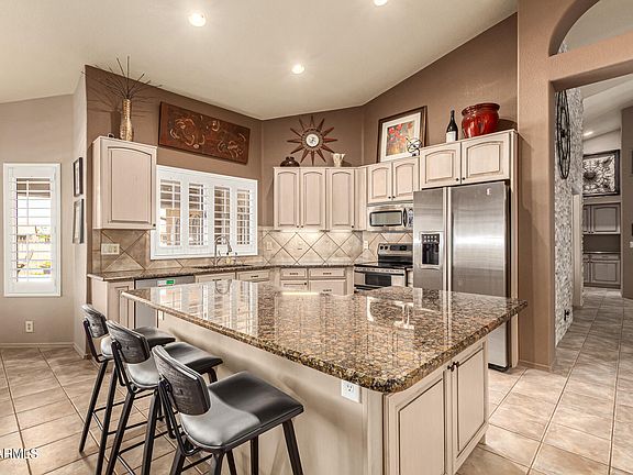 4th image of 19053 N 88TH Avenue