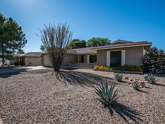 3rd image of 7332 W Dahlia Dr