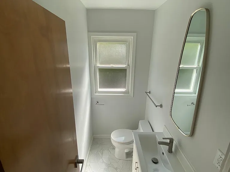 6753 N Drake Ave — Photo 15