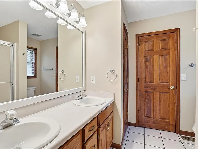 75 Myers Farm Ct — Photo 15