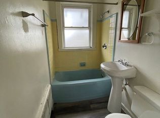 2500 S 60th St #4, Milwaukee, WI 53219