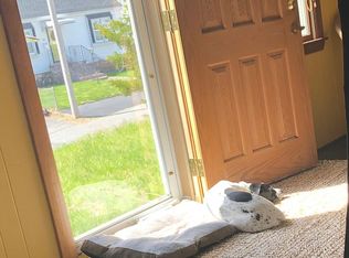 28 Brunswick St, Lowell, MA 01852