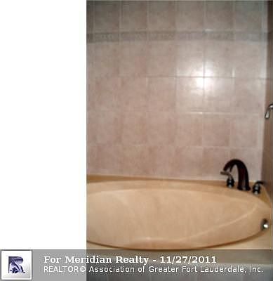 5th image of 3763 NW 35th St #16123