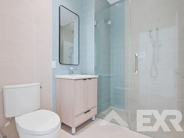 33 4th Street image 11 of 15