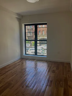 Rented by Delmark Realty LLC | media 12