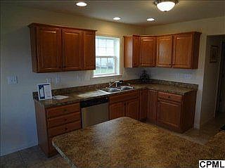 5th image of 156 Old Schoolhouse Ln