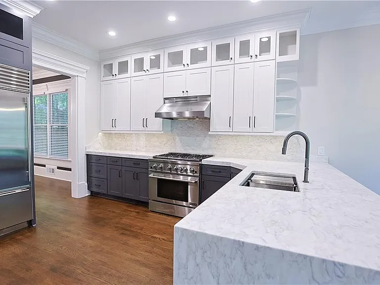 1294 Lenox Park Blvd — Photo 14